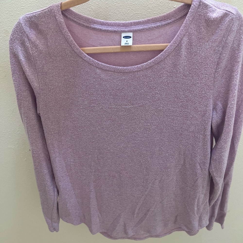 LONG SLEEVE SIZE MEDIUM